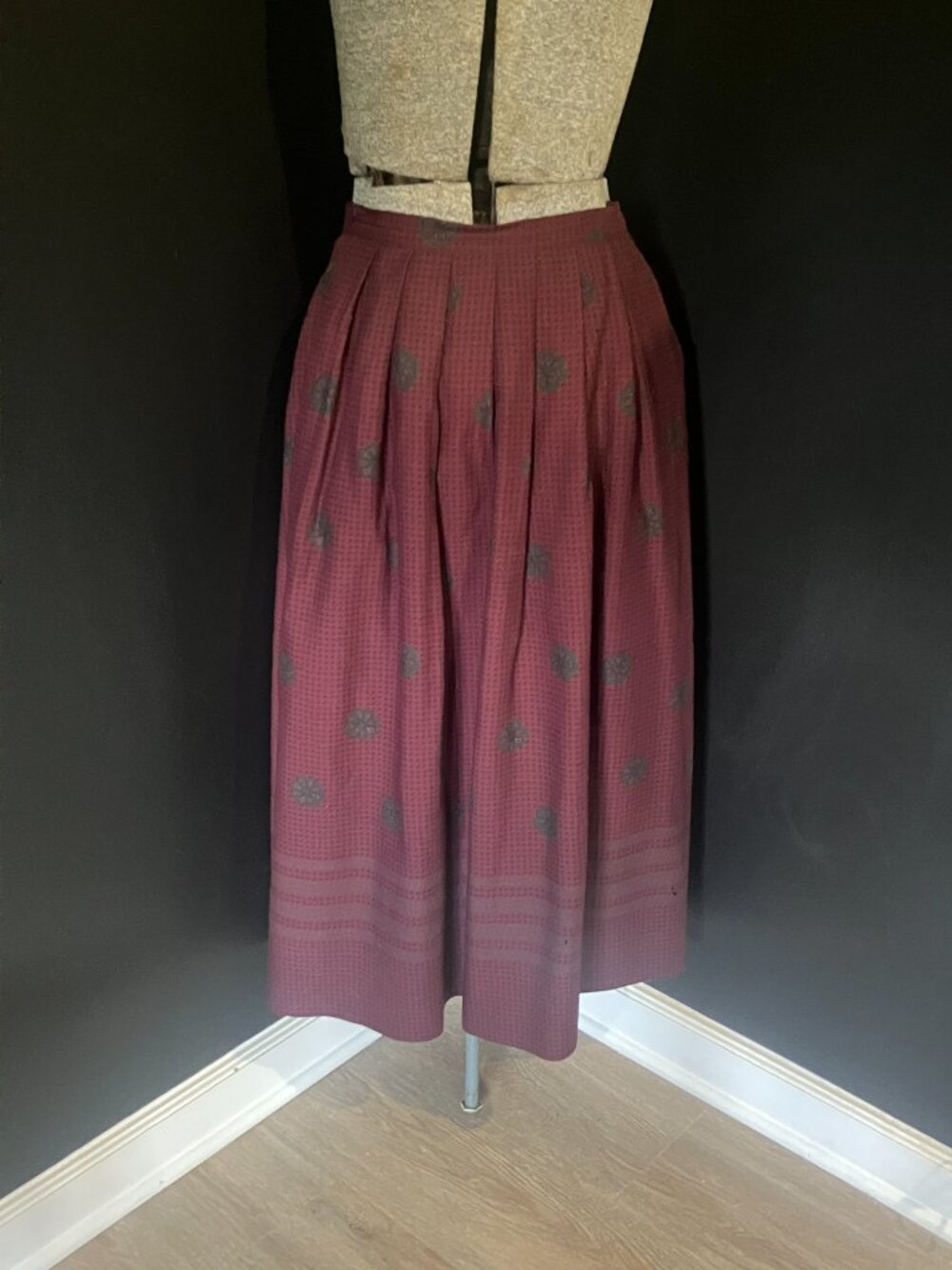 Flawed! Vintage James Davis Maroon Polka Dot & Floral Pleated Maxi Skirt size 10